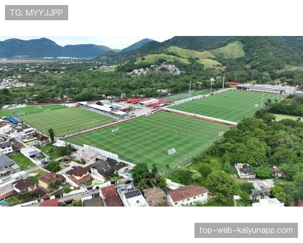 俱乐部青训校园道路建设项目 获得政府支持，青训俱乐部怎么与学校合作